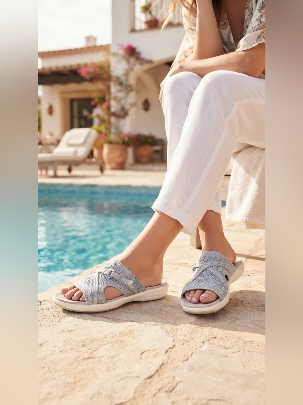 Size 7W Earth Origins® NEW Saru Cassidy Light Grey Slide Sandals Shoes